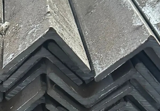 Уголок равнополочный 20x20 мм