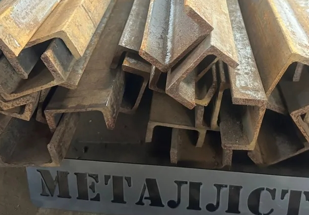 Швеллер стальной в Ивантеевке